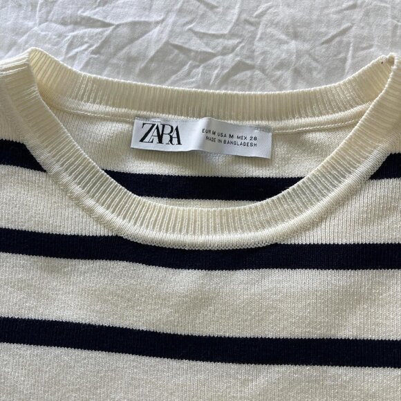 Zara Women's White and Navy T-shirt - Picture 2 of 2